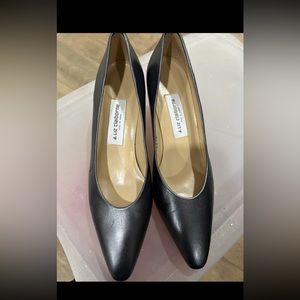 Liz Claiborne metallic heels size 9